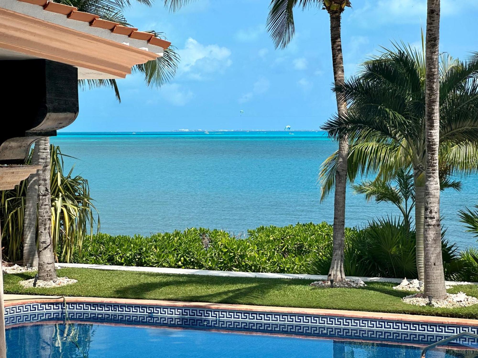 Villa Albatros Oceanfront Luxury Hotelzone 칸쿤 외부 사진