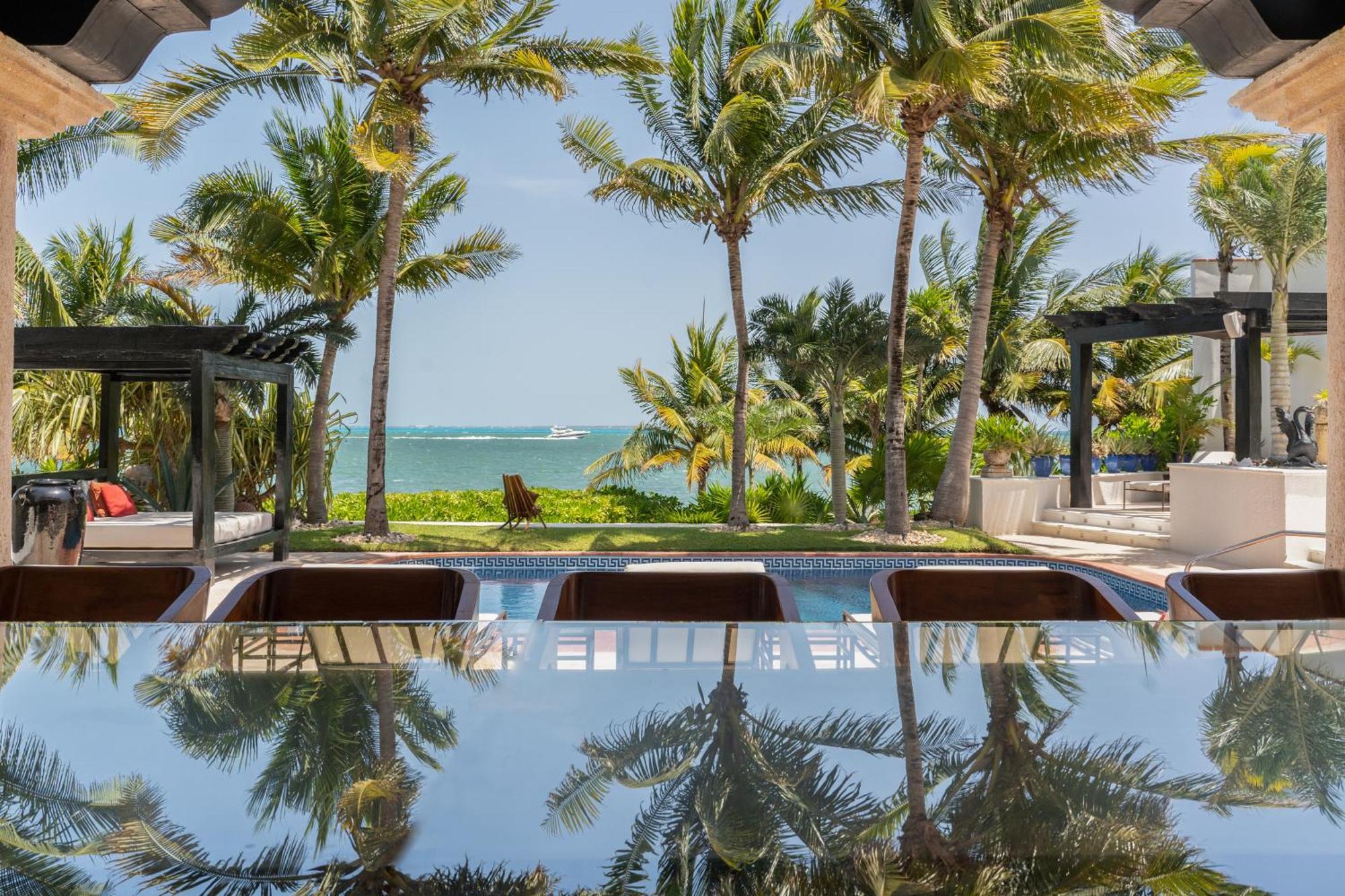 Villa Albatros Oceanfront Luxury Hotelzone 칸쿤 외부 사진